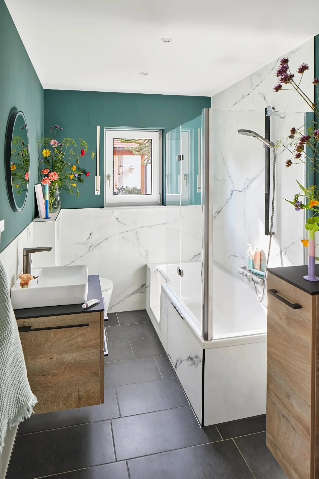 SaniSafe propose un service de salle de bain moderne dans la nouvelle ère.